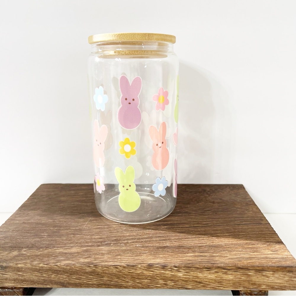 Colorful Bunny Libbey Glass Can with Bamboo Lid and Straw